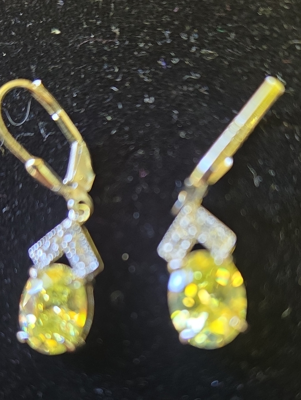 Peridot Drop Earringa - Picture 3 of 6